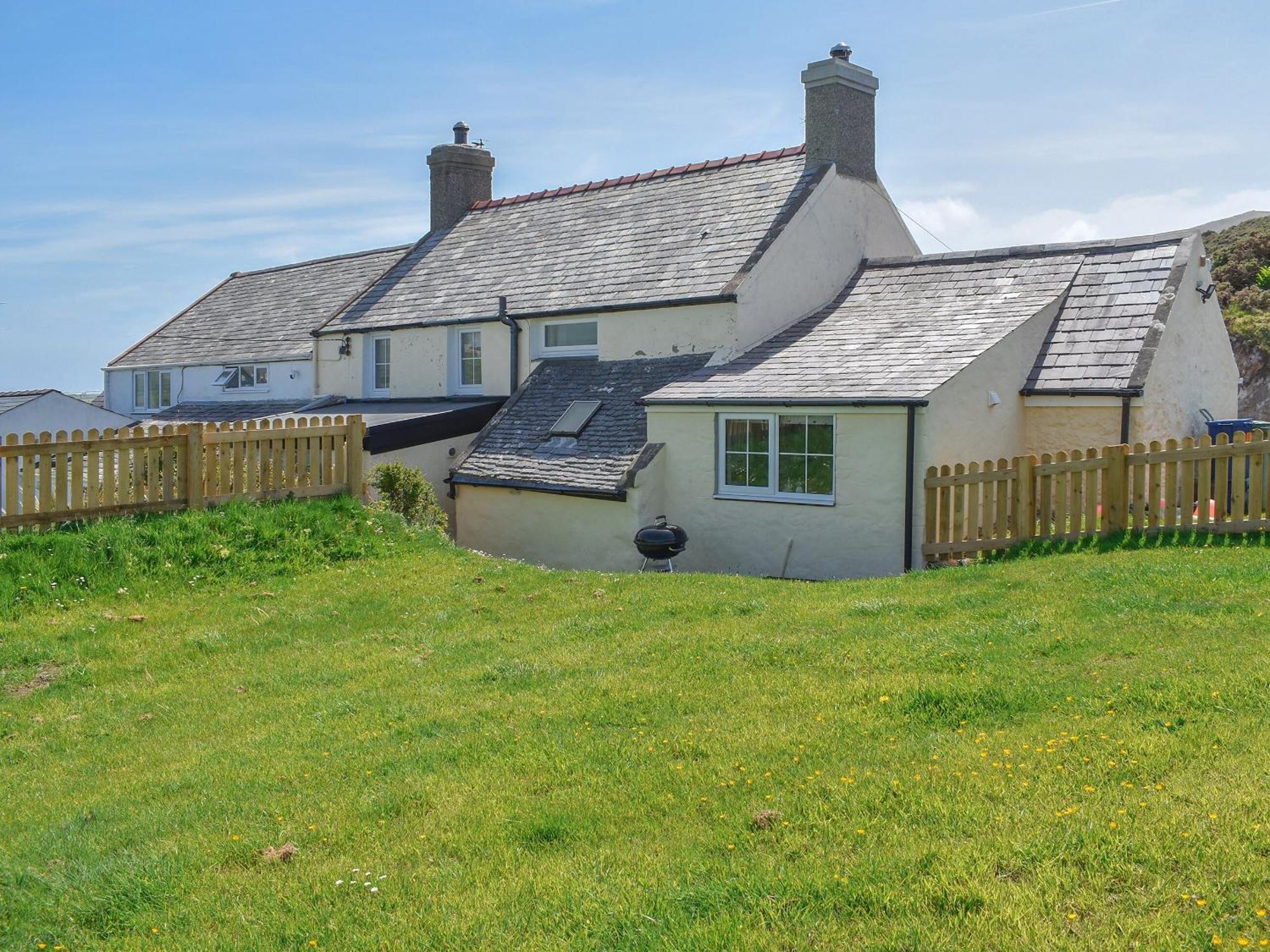 Sanctuary Cottage Aberdaron Exterior photo